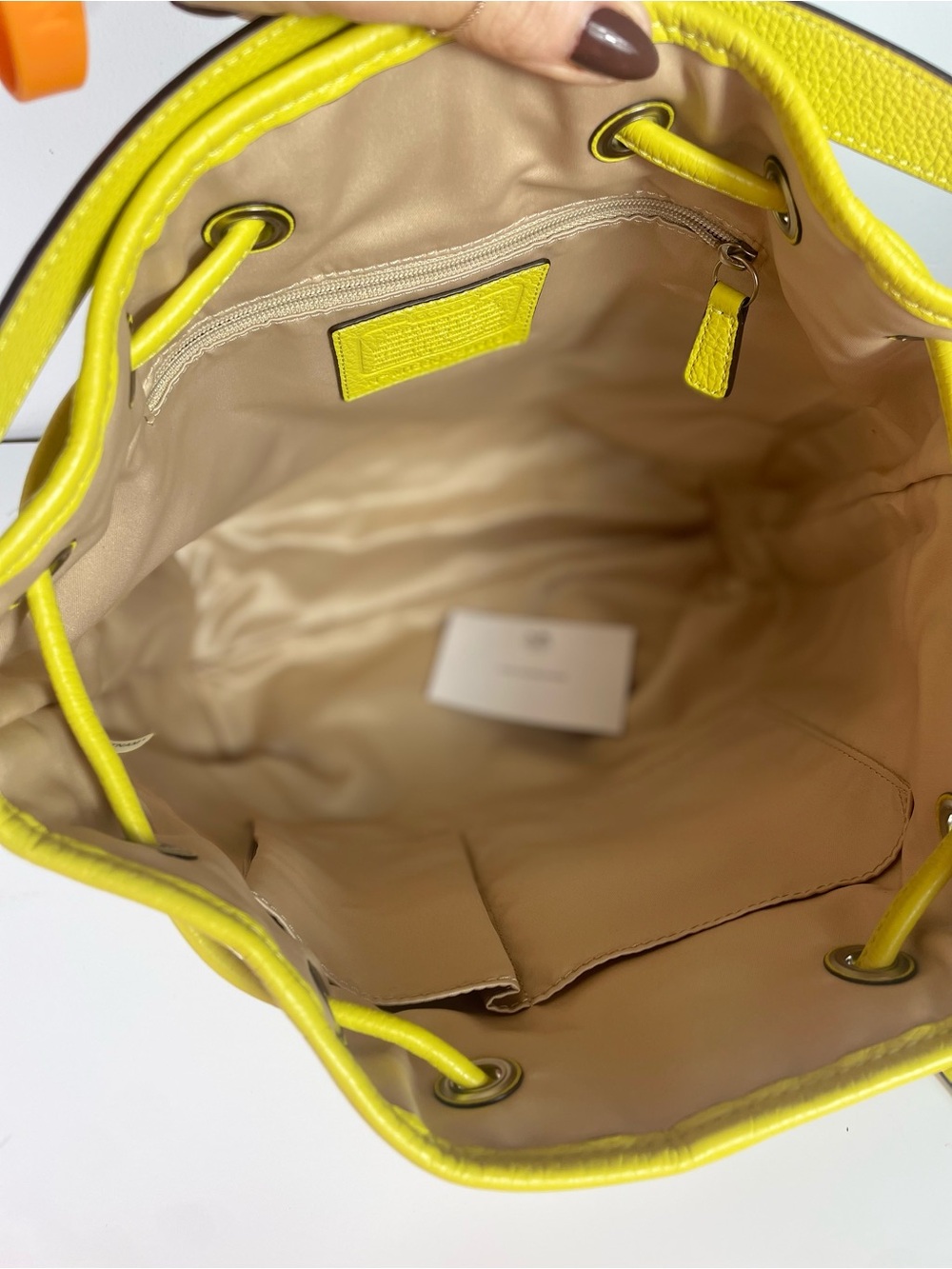 LOW START Coach Avery Canvas Drawstring Bucket Bag - Picture 2 of 12